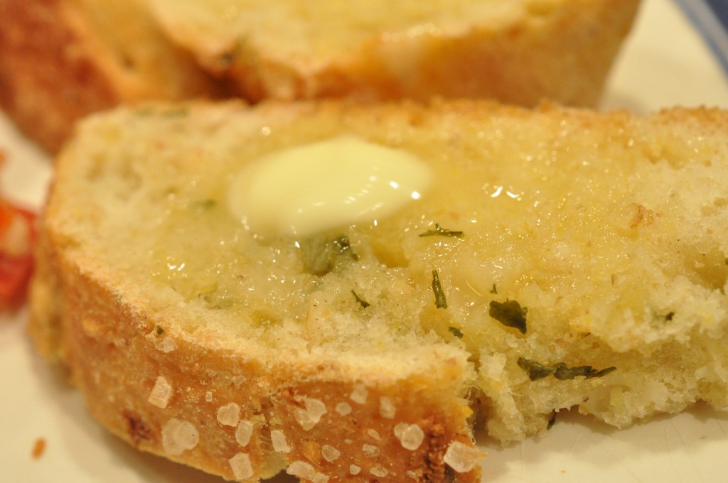 DSC_3170 • nogetiovnen.dk Hvidløgsflutes og franskbrød - nem opskrift