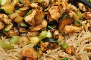 Pasta med squash og kylling gratineret i ovn