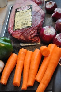 Hvidløgscuvette med kartofler og grøntsager