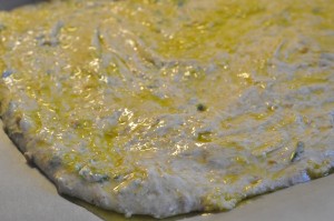 Krydderurtebrød af koldhævet dej