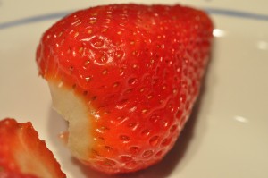 Jordbær med chokolade - nem dessert opskrift