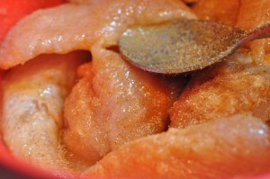 Grillet kyllingefilet og bulgursalat med hvidløg