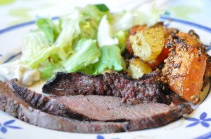DSC_5096 • nogetiovnen.dk Flanksteak på grill med tilbehør - nem opskrift