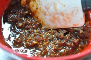 DSC_5121 • nogetiovnen.dk Pizza med rød pesto, bacon & mozzarella - stor