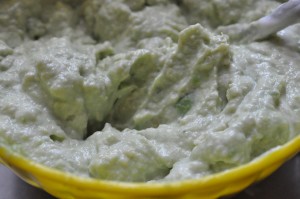 Guacamole med skyr - opskrift på nem avocadodressing - færdig dressing