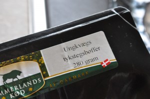 Tykstegsbøffer og pestopasta