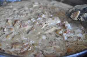 Kyllingefrikassé med tortellini - af kyllingerest