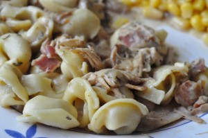 Kyllingefrikassé med tortellini - af kyllingerest