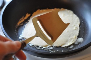 Pannkaker med bringebærsyltetøy på fjelltoppa