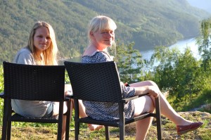 Måltid med fjordudsigt i Norge