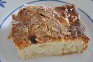 DSC_6776 • nogetiovnen.dk Bradepandekage med æbler og marcipan