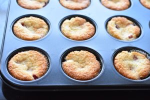 DSC_2051 • nogetiovnen.dk Hindbærmuffins - kage muffins med hindbær