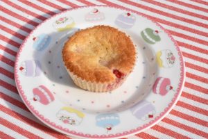 DSC_2065 • nogetiovnen.dk Hindbærmuffins - kage muffins med hindbær