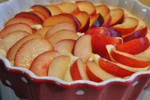 Blommetærte med marcipan kage med blommer