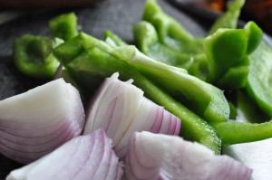 Marineret okseculotte i stegeso med tilbehør
