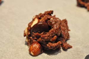 Cookies med nødder og chokolade - nem opskrift