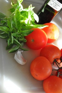 Nem pastaret med tomat & basilikum - opskrift