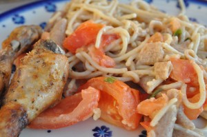 Nem pastaret med tomat & basilikum - opskrift