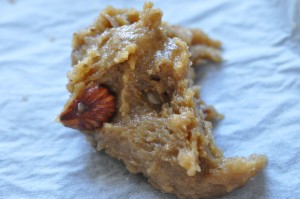 Lakridssmåkager med chokolade og nødder