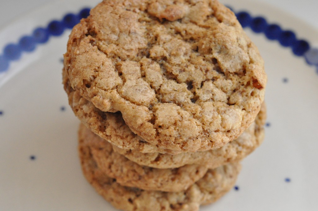 DSC_7737 • nogetiovnen.dk Lakridssmåkager med chokolade og nødder