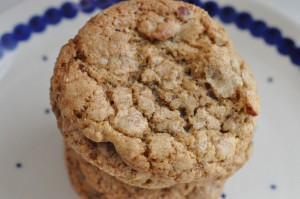 DSC_7738 • nogetiovnen.dk Lakridssmåkager med chokolade og nødder