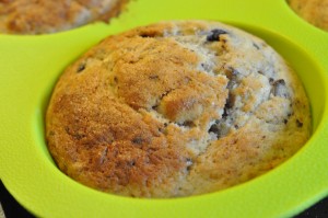 DSC_7789 • nogetiovnen.dk Bananmuffins - opskrift på svampede muffins