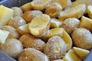 Kartofler i ovn med majsmel - sprøde & lækre