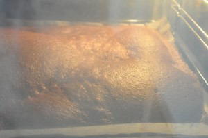 Chokoladeroulade med smørcreme Chokoladeroulade med smørcreme nem opskrift