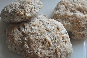 Bruschetta med Løgismose pesto og skinke