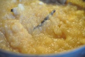 Gammeldags æblekage med æblekagerasp