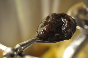 Småkager med chokoladeknapper og nødder