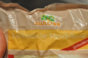 Småkager med mandelmel & chokoladeknapper 