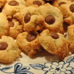 Småkager med mandelmel & chokoladeknapper