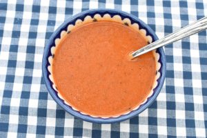 Tomatsuppe med fløde - nem spicy opskrift