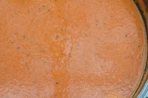 Tomatsuppe med fløde - nem spicy opskrift