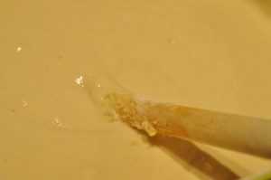 Pizzadej uden æltning - lækre pizzaer med pepperoni, skinke og cocktailpølser