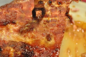 Hamburgerryg i ovn med hasselbackkartofler