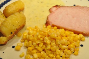 Hamburgerryg i ovn med hasselbackkartofler