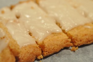 Fedtebrød med romglasur nem lækker opskrift