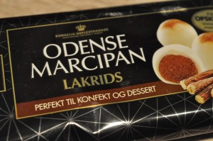 Marcipankugler med lakrids - af lakridsmarcipan
