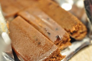 Marcipankugler med lakrids - af lakridsmarcipan