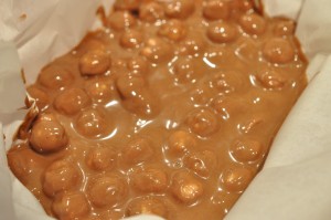 Nougatbrud - nem nougat konfekt med hasselnødder 