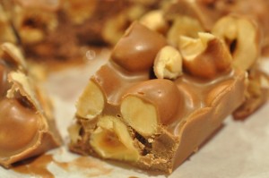 Nougatbrud - nem nougat konfekt med hasselnødder 