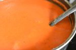 Tomatsuppe med friske tomater & chili- i gryde