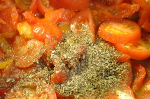 Stærk tomatsuppe med chili og peberfrugt