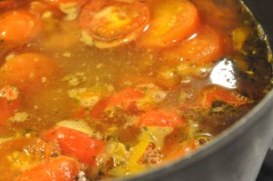 Stærk tomatsuppe med chili & friske tomater