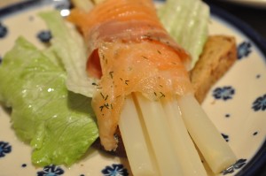 DSC_1037 • nogetiovnen.dk Laks med rejer og asparges - nem forret