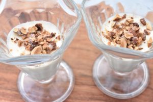Ymerfromage med mandel krokant - opskrift