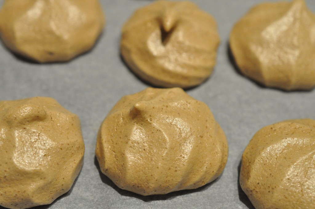 Kyskager med lakrids - lakridsmarengs kys