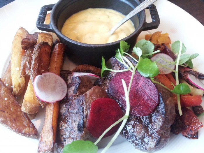 Oksemørbrad fra Blokhus Fiskerestaurant Blokhus Fiskerestaurant - lækkert mad